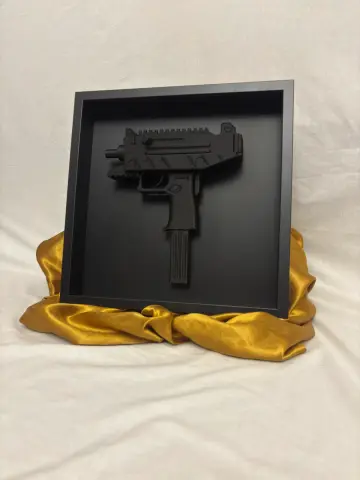 Quadro Uzi
